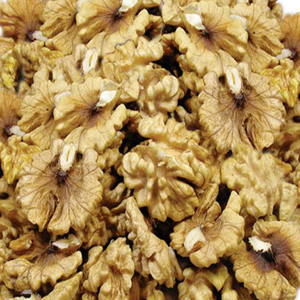 Walnut kernels light amber halves(LAH)
